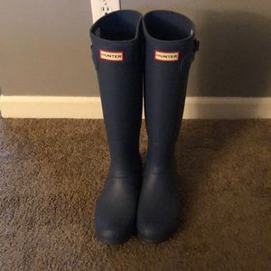 Hunter boots y’all size 9